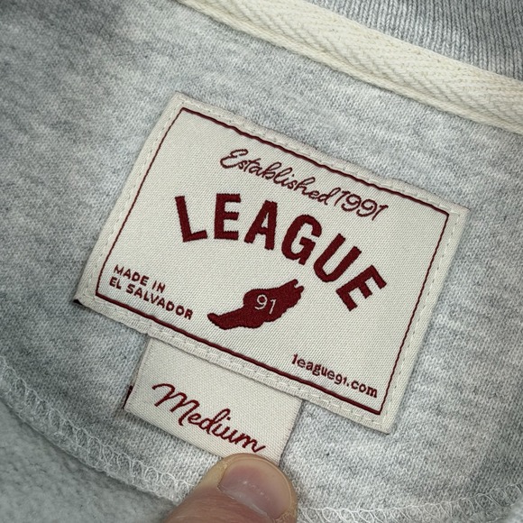 Women's League Wisconsin Badgers Sweatshirt‎ Medium Gray Crewneck Pullover NCAA - Picture 3 of 9